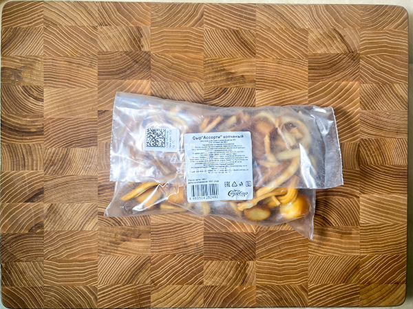 Сыр 150 гр ГОРНЫЙ СЫРОВАР (Ассорти копчёный) в Армавире